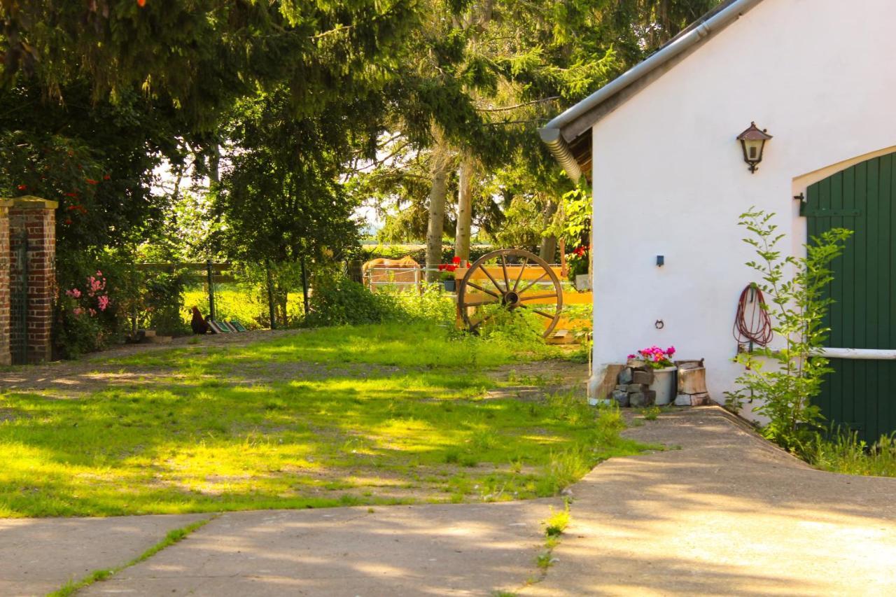 Gut Huthmacherhof Julich Exterior photo